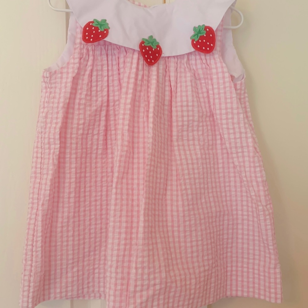 Little English VGUC size 2 strawberry dress
